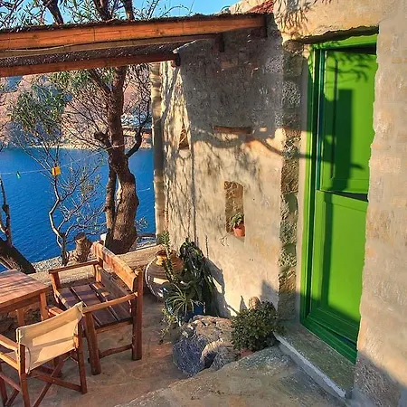 Pano Gitonia Aparthotel Aegiali